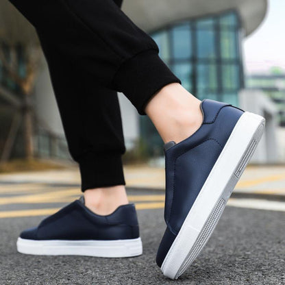 Flow Leather Sneakers